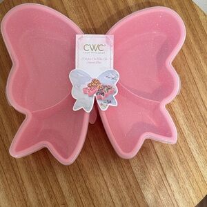 Cook With Color Pink Bow Snackle On the Go Snack organizer Box